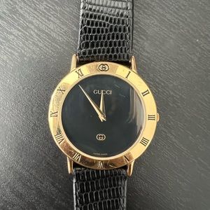 Vintage Gucci 3000M Unisex Black Leather Watch